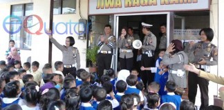 Puluhan Anak TK Serang Polres