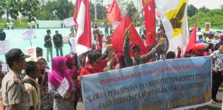 PT Sintang Raya Diusir Warga Kubu Raya