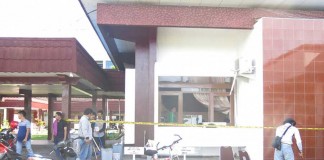 Melihat Kantor Gubernur Setelah Unjuk Rasa Anarkis