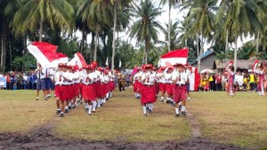 .  Tarian Kolosal Multi Etnis melibatkan siswa-siswi SD, SMP, SMA/SMK pada Porseni HUT PGRI.