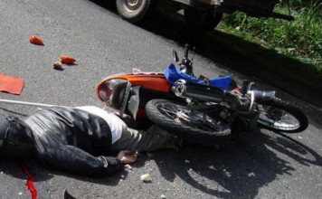 Tabrak Pohon, Anggota Satpol PP Meninggal