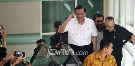 Luhut Kesal kepada MKD Ditelepon Presiden Jam 10 Saja Saya Sudah Tidur