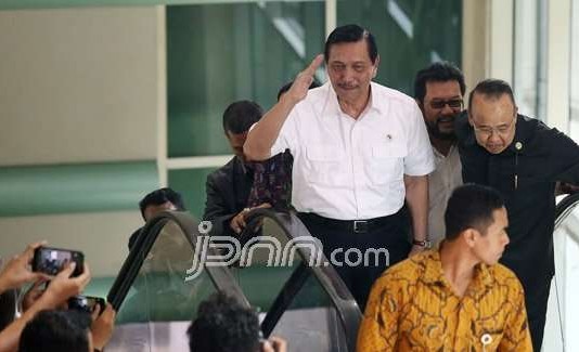 Luhut Kesal kepada MKD Ditelepon Presiden Jam 10 Saja Saya Sudah Tidur
