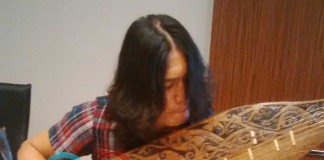 Seniman Dayak Kenalkan Sape’ Sampai Italia