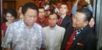 OSO: Pak Cornelis Senyum Terus, Ibu Juga, Itu Tanda Kemakmuran