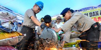 Ratusan Senpi Rakitan Dipotong