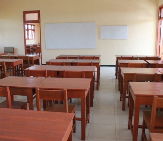 Kalbar Kekurangan 500 Lokal Kelas