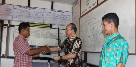 Ato Sumringah Dapat Sertifikat Prona