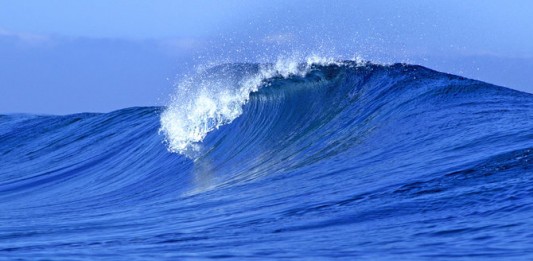 Gelombang Tinggi Hingga Rabu