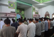 Tak Ada yang Aneh dari Cara Wudhu dan Salatnya