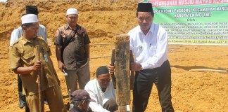 Ponpes Al Shighor Melawi Bangun Masjid