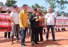 Kesal Proses Hukum Korupsi Mandek