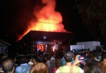 Buuum, dan Gudang Indomarco Depan Koramil Kakap Terbakar