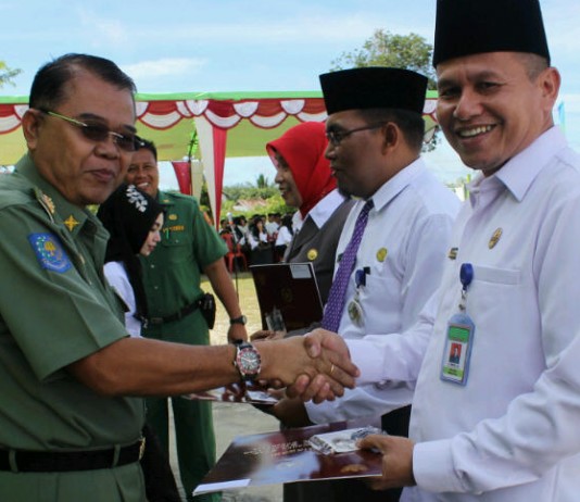 Kaputusan Politik Bersejarah