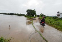 Jalur Menuju Bika Nyaris Putus