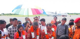 Kaget Disambut Ratusan Pendukung