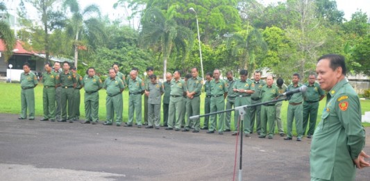 PNS Itu Melayani, Bukan Minta Dilayani