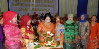 Perempuan Berperan Membangun Bangsa