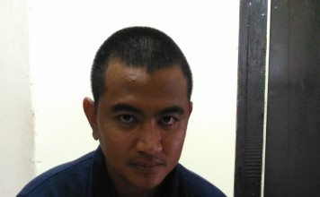 Warga Serahkan Revolver