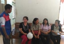 Dipecat Lewat SMS, Ngadu ke Dinsosnaker