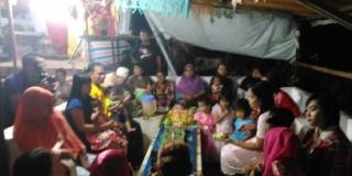 Pria Enam Isteri Rayakan Ultah Istri Pertama