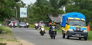 Malamnya Pesta, Siangnya ke Tempat Wisata