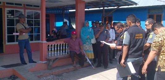 PN Singkawang Usir Suharipin dkk