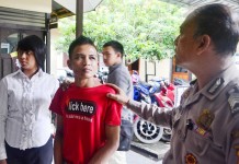 Kuli Bangunan Mencopet