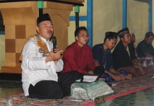 Warga Rayakan Maulid di Malam Pergantian Tahun