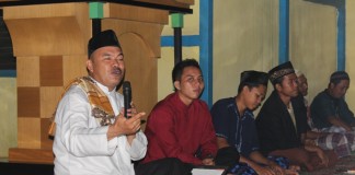 Warga Rayakan Maulid di Malam Pergantian Tahun