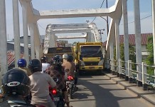 Jaga Kelestarian Jembatan Batu
