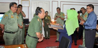 Wabup Dapat Kejutan dari Karyawan BPD