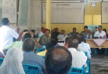 Warga Mosi Tak Percaya Kades Bekut