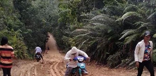 Sempurnakan Pembangunan Jalan Menukung