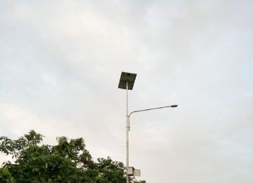 Banyak Lampu Jalan Bertenaga Surya Padam