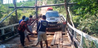 Jembatan Sungai Imat Nyaris Ambrol