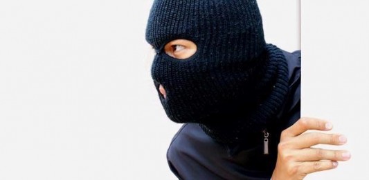 Polisi Gadungan Bawa Kabur Mobil Taksi Online