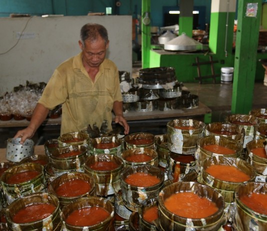 Pabrik Kue Keranjang Kebanjiran Pesanan