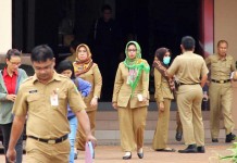 Seragam Dinas PNS dan Honorer Dibedakan