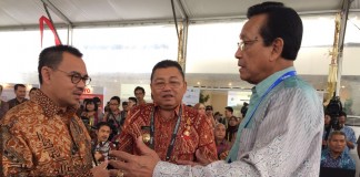 Cornelis Tandatangani MoU PLTS 100 MW