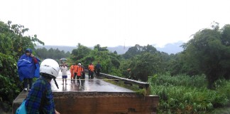 Akses Indonesia-Malaysia Lumpuh Total