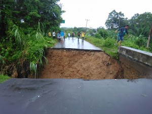 jembatan putus