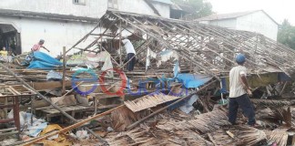 Sisakan Sampah dan Bau Tak Sedap