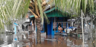 Banjir Tak Surut Juga, Sambas Makin Terendam