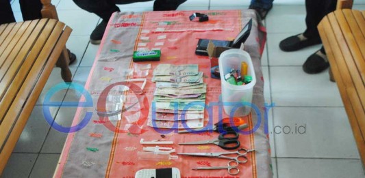 Merangkap Bandar Sabu, Guru Honorer Dicokok