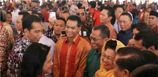 Jokowi: Media Massa Jangan Lebay