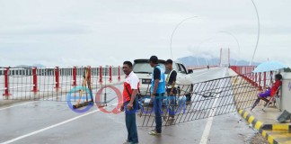 Jembatan Kapuas Tayan Sudah Bisa Dilintasi Warga