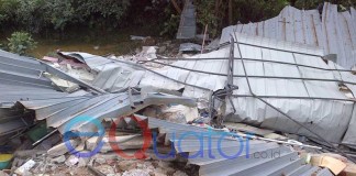 Dua Ruko Ambruk Kerugian Rp1,5 Miliar