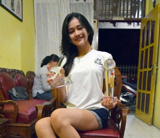 Andi Gusti Zena, Pemenang Model Kategori Kaki Terindah