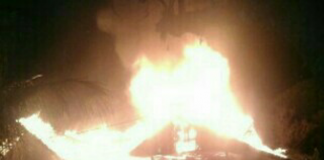 Satu Rumah Tinggal Puing, Satu Lagi Terbakar Separuh